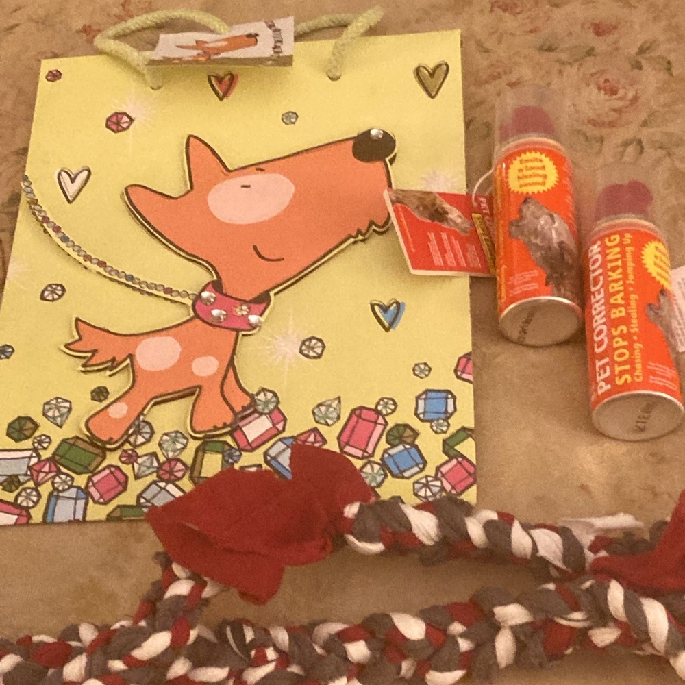 Bundle of 2 Pet Correctors,  2 dog shopping bags with rhinestones & Pull 🧸🐶🐶